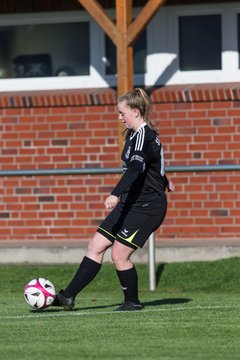 Bild 11 - Frauen TSV Vineta Audorg - SV Friesia 03 Riesum Lindholm : Ergebnis: 2:4